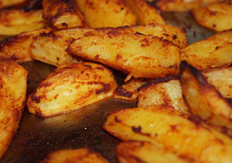 Grilled potatoes perfectly crispy with amazing flavor!