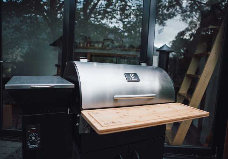 Z Grills Brand grill, showing a high quality pellet grill.